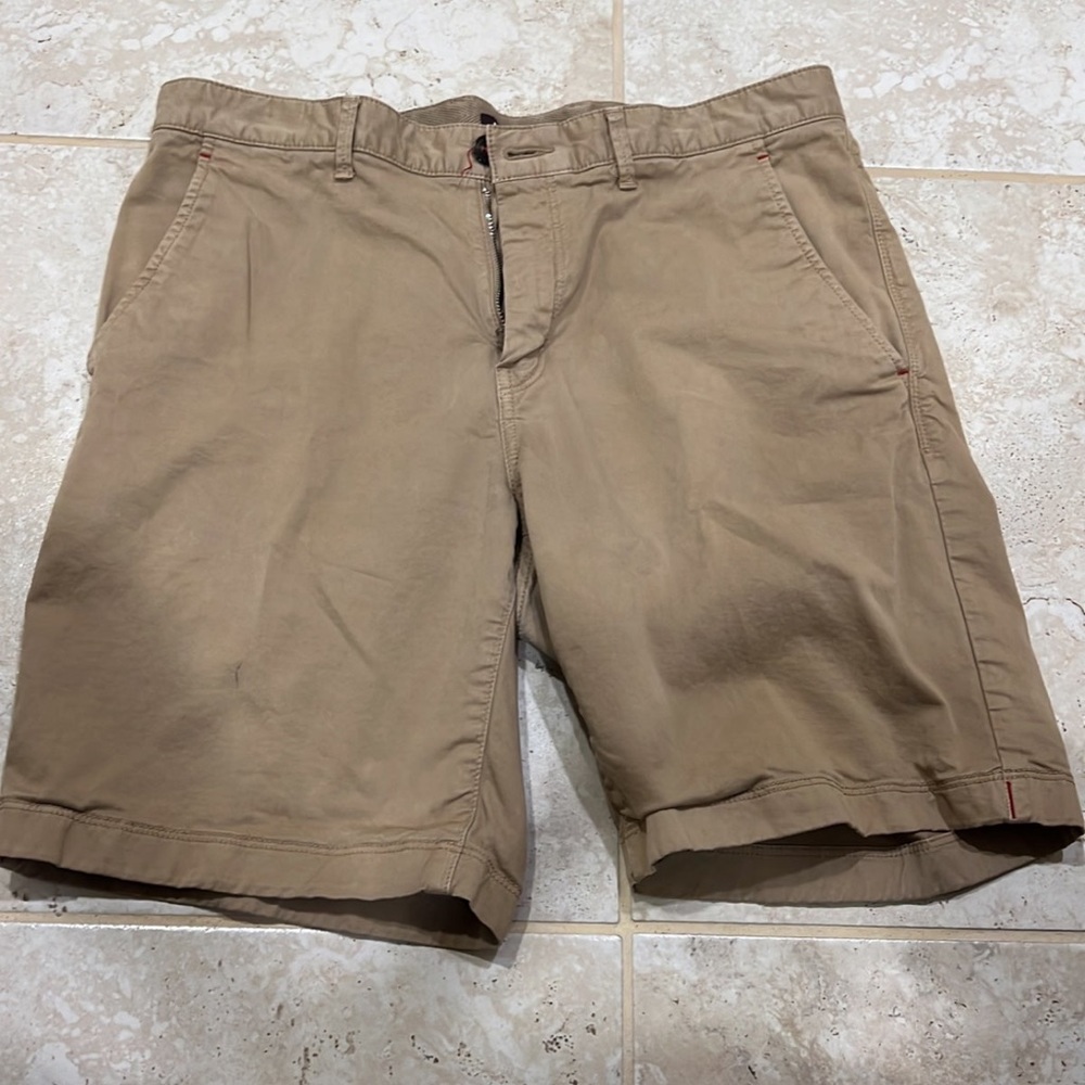 Michael Kors kahki shorts in great condition! No stains. No rips barely worn.
